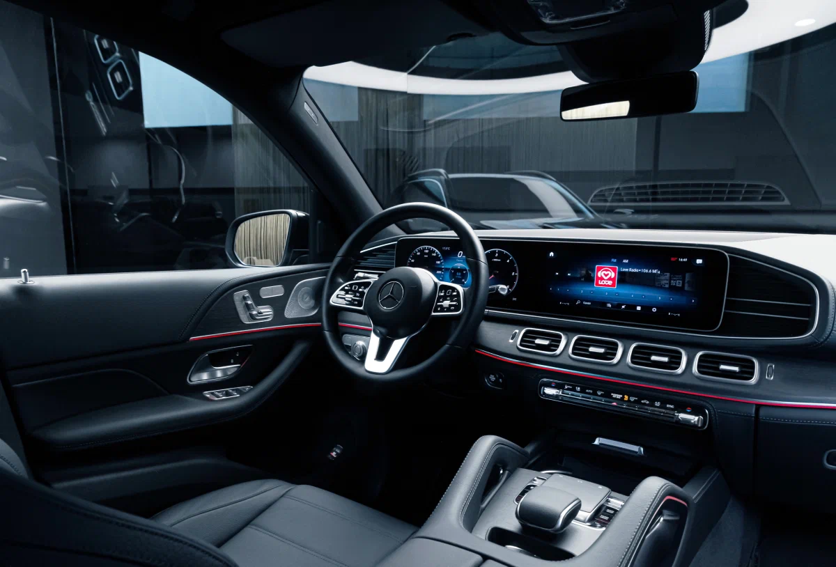 BMW COMMODO IPSUM